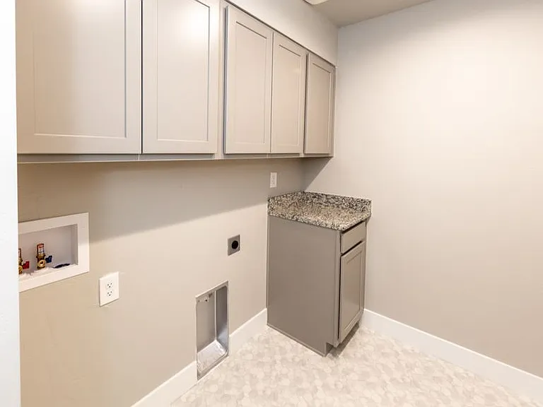 5365 Sky Top Ln — Photo 29