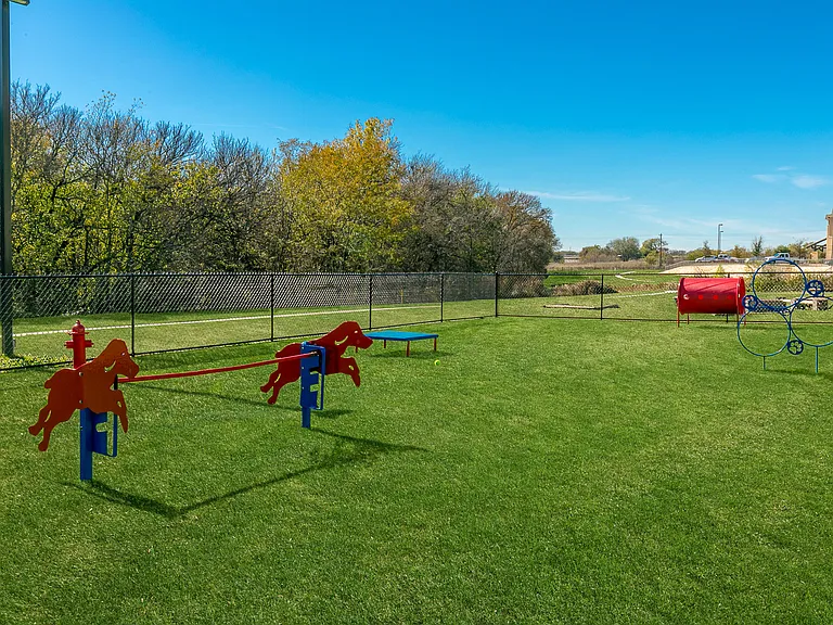 Dry Creek Ranch Apartments — Photo 5