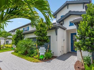 7540 Carnegie Way, Naples, FL 34119