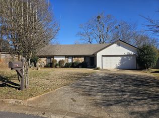125 Sun Moss Ct, Roswell, GA 30076