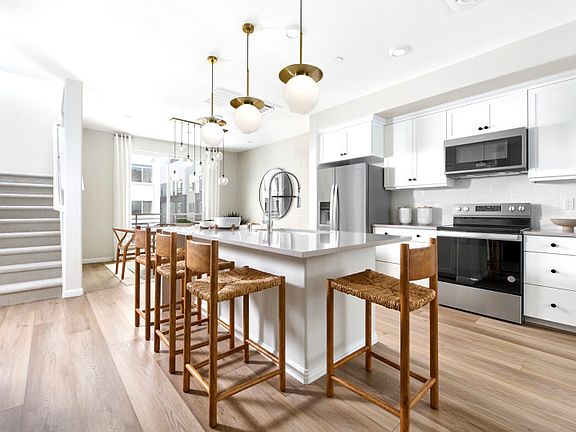 Gorgeous kitchen with large island