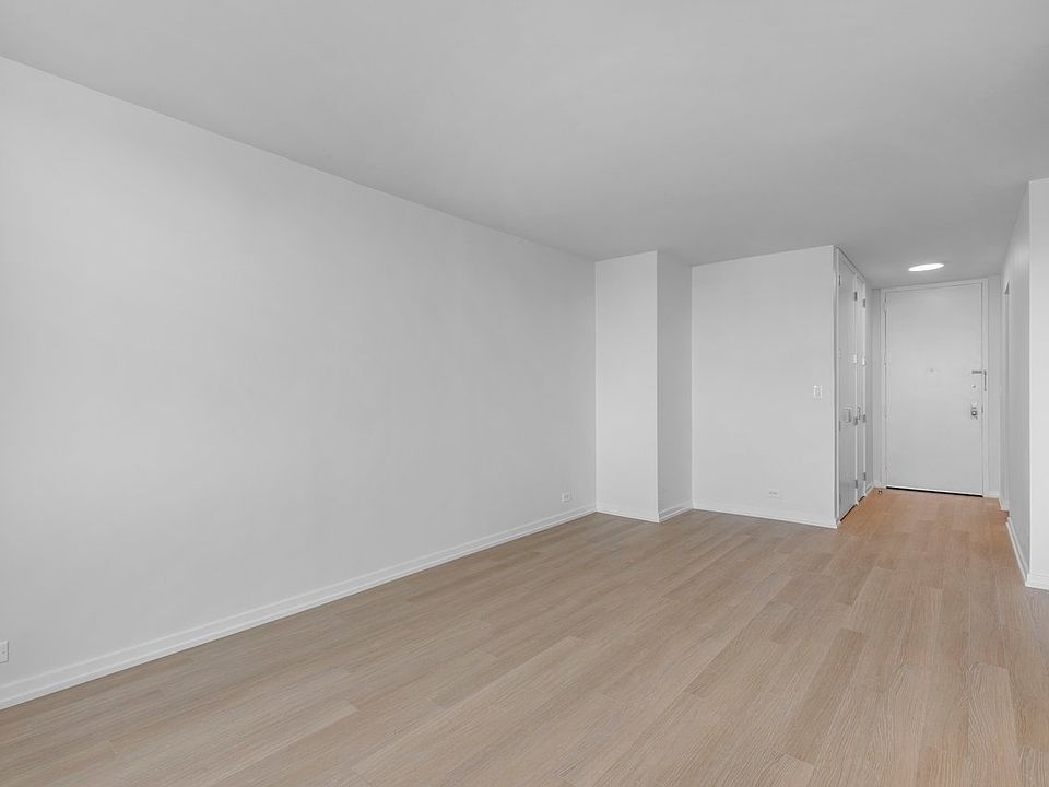 1st image of 124 W 60th St APT 37G