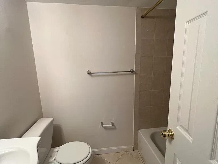 4705 Tecumseh St #102 — Photo 7