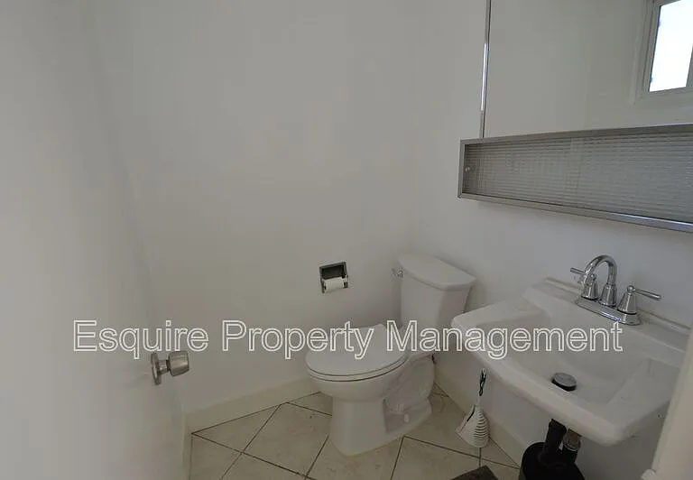 13515 W Telegraph Rd — Photo 35