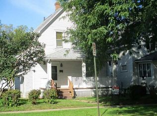 900 9th St SW, Cedar Rapids, IA 52404