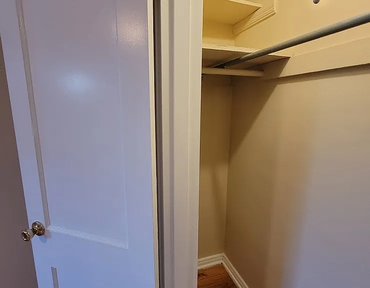 5623 Selby Ct — Photo 10