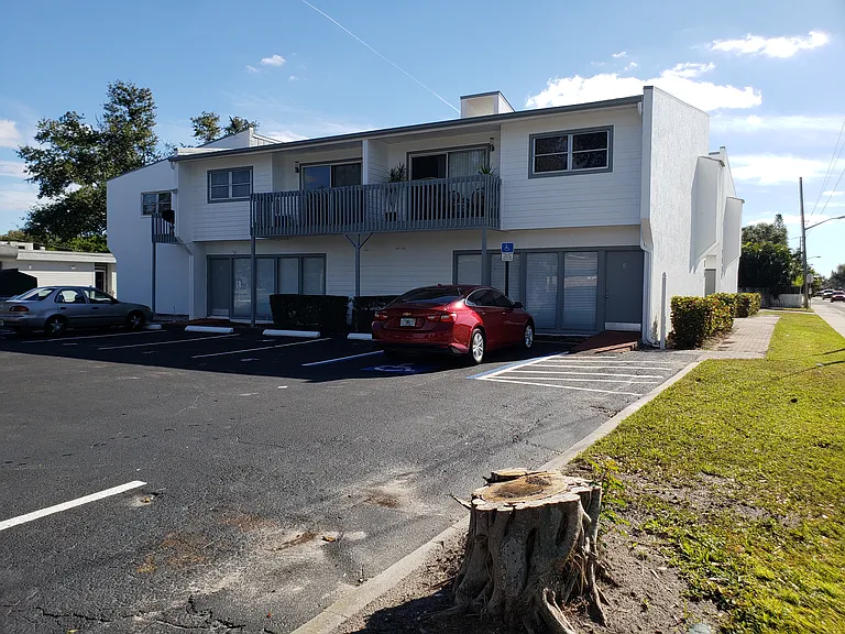 2015 S Tuttle Ave #E — Photo 17