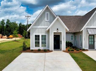 1297 Hidden Den Trl, Opelika, AL 36801