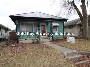 2004 S High St, Muncie, IN 47302