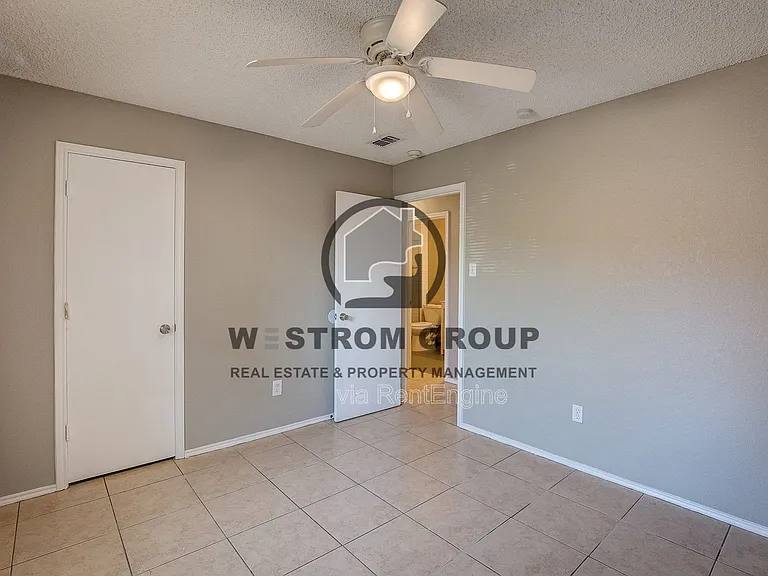 420 Revolution Ln — Photo 24