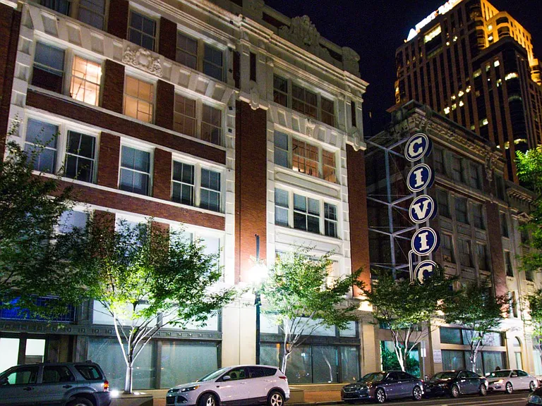 Civic Lofts — Photo 7
