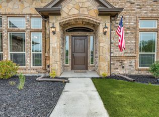 104 James Goldie Dr, Springtown, TX 76082