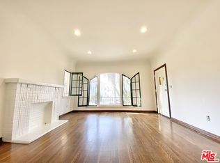 410 N Gardner St #A, Los Angeles, CA 90036
