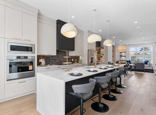 2419 E 26th St SW, Calgary, AB T3E 2A8