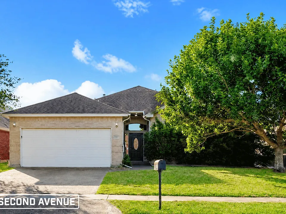 2517 Windhollow Dr