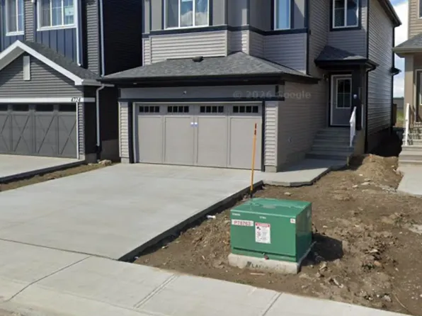 4720 177th Ave NW, Edmonton, AB T5Y 4G4