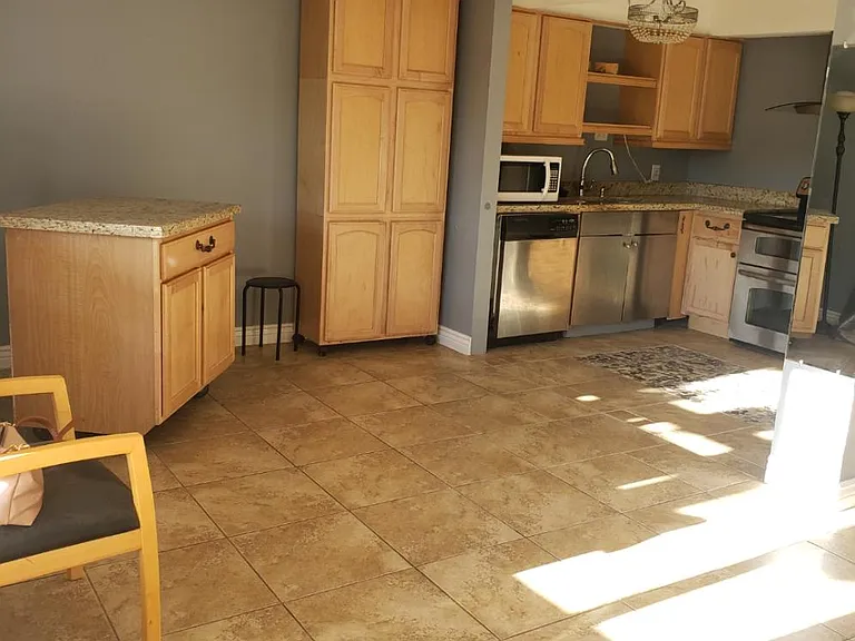 2415 W Hazelwood St #78 — Photo 37
