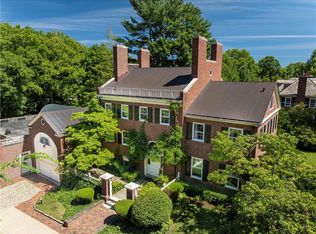 137 Grotto Ave, Providence, RI 02906