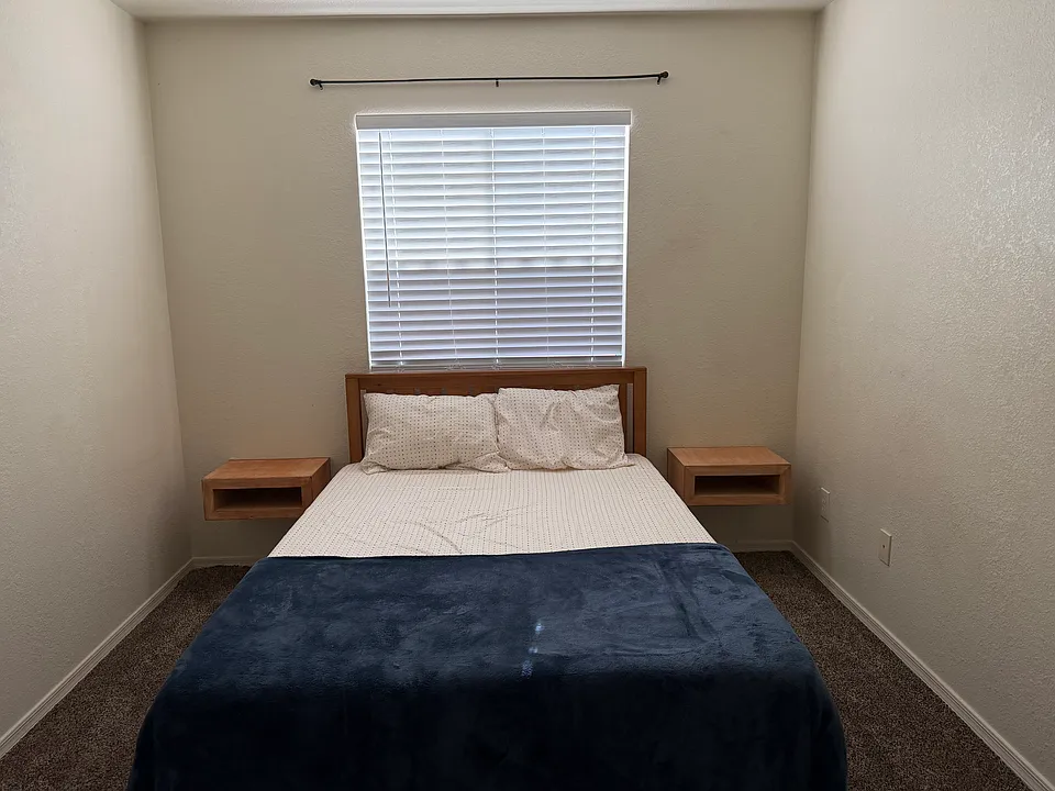 1870 Silverado Dr