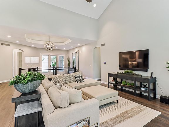 5th image of 5754 Gallery Ct