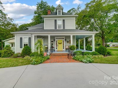 101 S Maple St, Dallas, NC, 28034