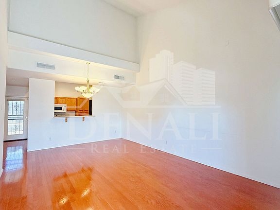 3rd image of 15802 N Hidden Valley Ln