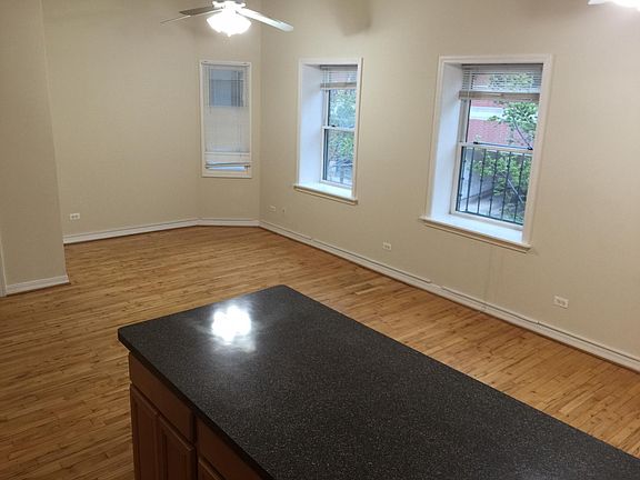 5th image of 2847 N Lincoln Ave #2