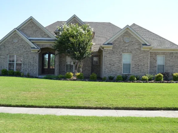 643 Riverwest Cir, Marion, AR 72364