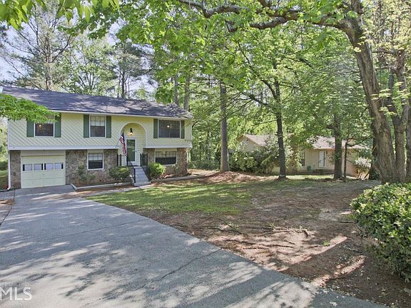 2nd image of 773 Pebble Creek Dr