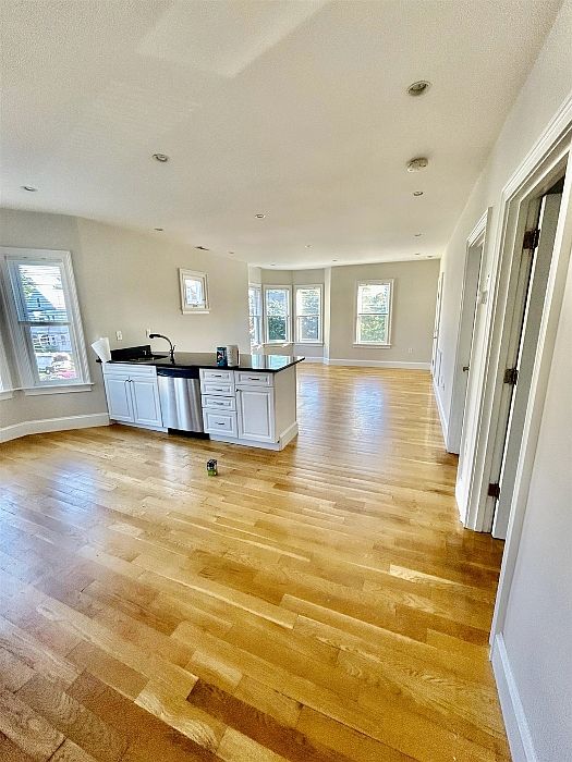 1st image of 57 Greenleaf Ave APT 1