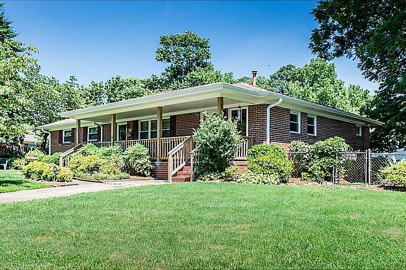 1st image of 872 Romney Ln