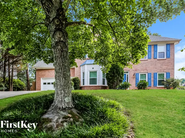 3215 Maple Terrace Dr, Suwanee, GA 30024