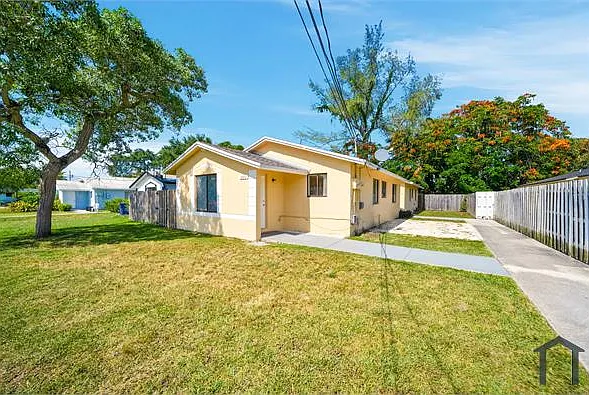 20117 SW 88th Ct — Photo 5