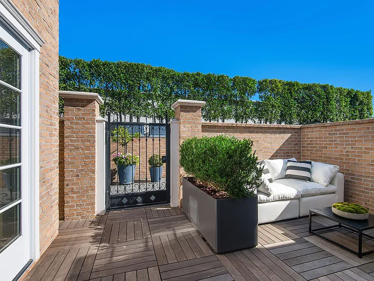 The Residences at Palisades Village — Photo 43