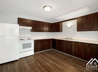 18 Lee Rd, East Providence, RI 02914