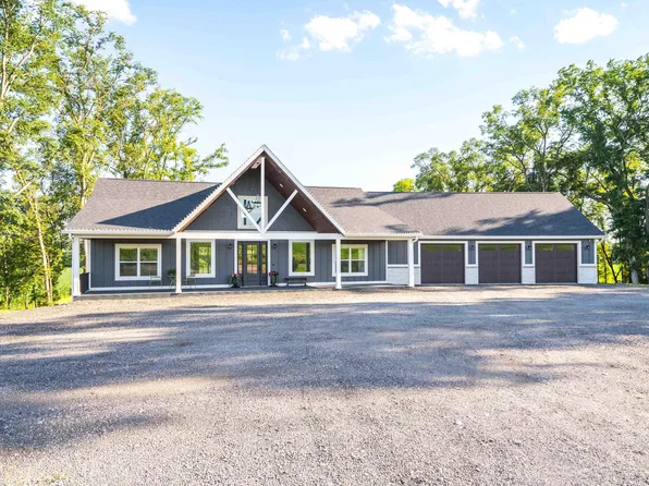 32165 Puckerbrush Rd, Adel, IA 50003