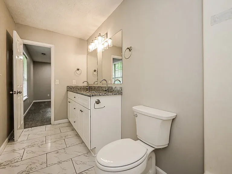2921 Sunset Ct — Photo 10