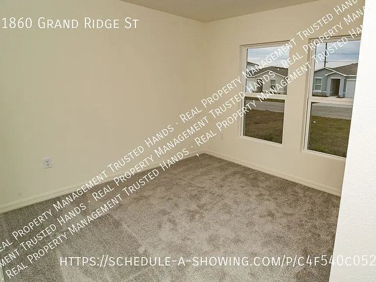 1860 Grand Rdg — Photo 13