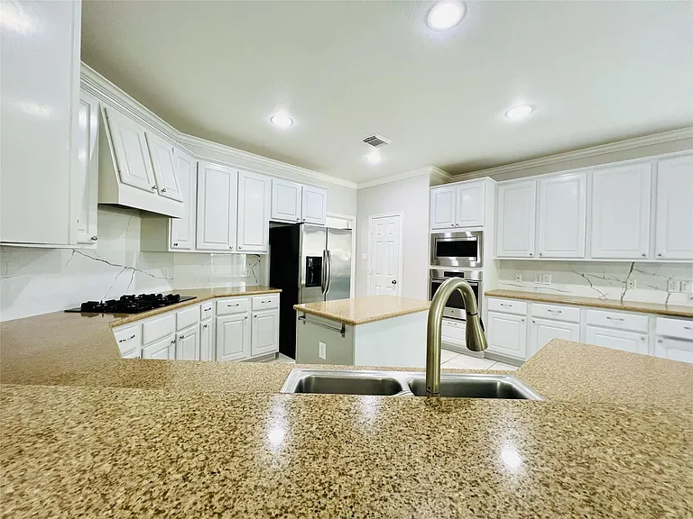 23703 Banning Point Ct — Photo 12