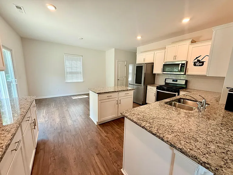 13023 Newburgh Green Dr — Photo 6