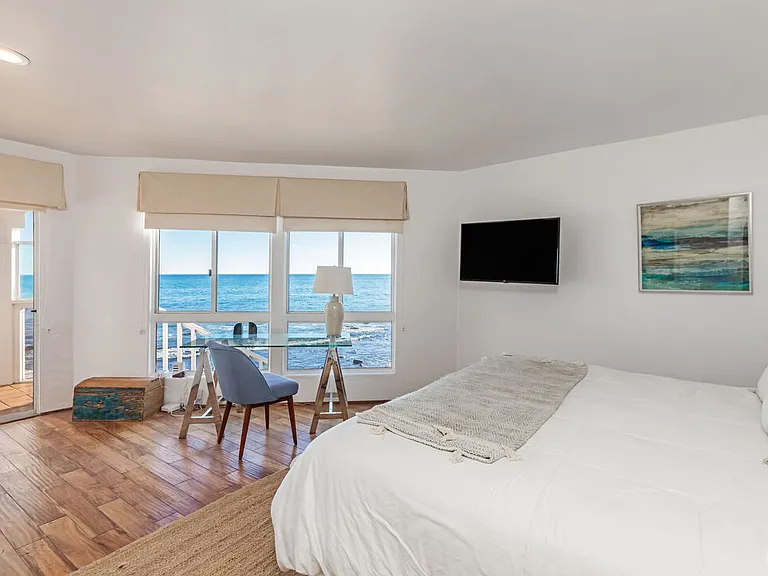 24408 Malibu Rd — Photo 29