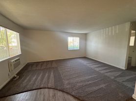 210 S Valencia St, La Habra, CA