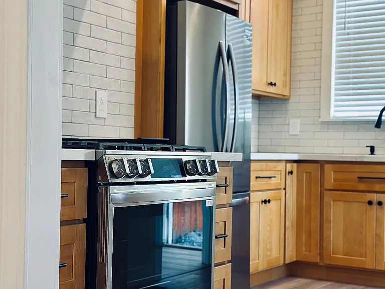 1132 Jefferson St — Photo 4