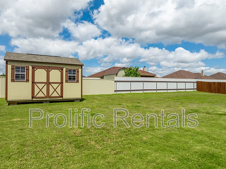 2509 Meadow Lark Dr — Photo 44