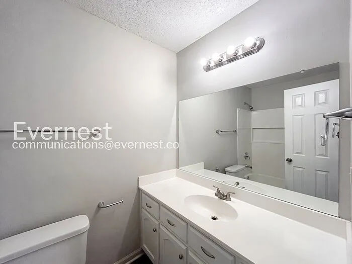 10721 Ridgefield Dr — Photo 9