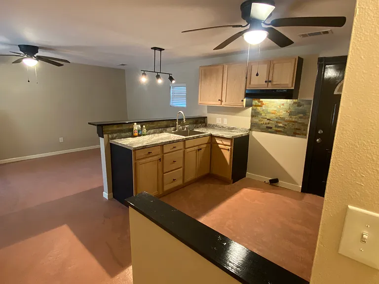 3540 N Foster Dr — Photo 3