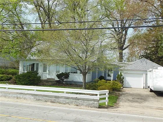 1731 Cedar Point Rd photo 1