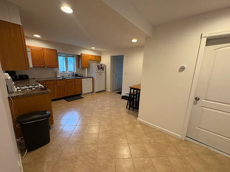 16 Andrews St #1 — Photo 2