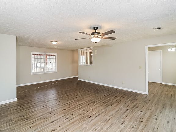 5th image of 1057 Wildwood Ln