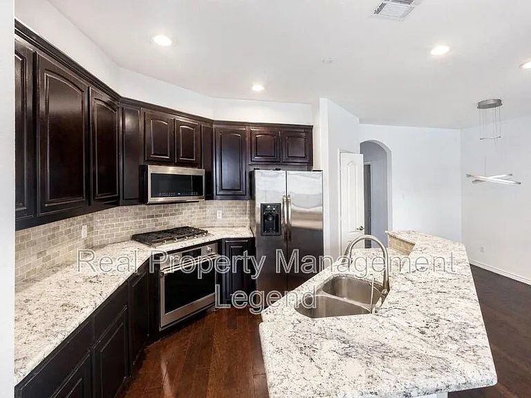 5729 Knox Dr — Photo 7